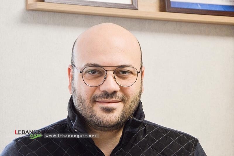 د.رطيل يطرح سؤالا أين المسؤولين من محاسبة المتعدين على مهنة الطب