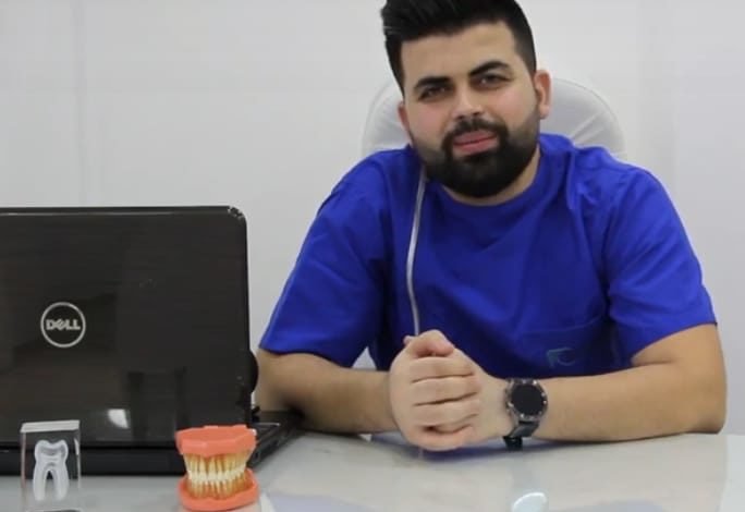 دكتور علي حرز أخصائي طب وجراحة الفم وتجميل الأسنان