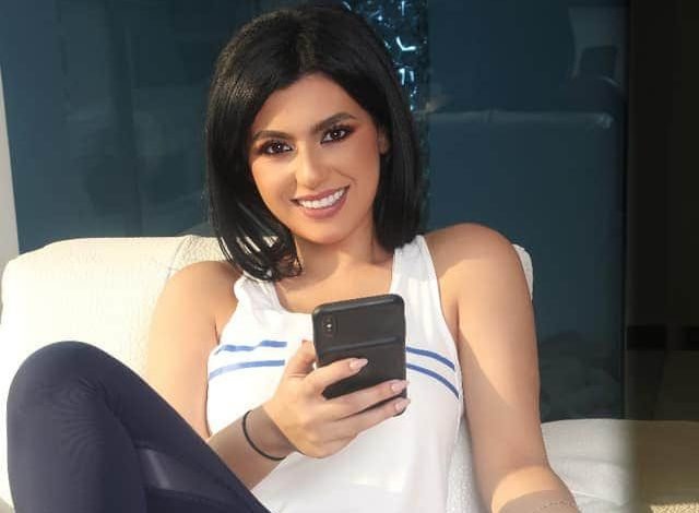 الاعلامية رنيم عايشة بعصفورية .. تفووه