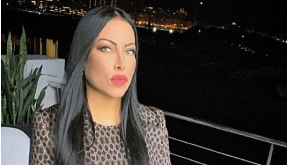 الإعلاميّة نورا الأكرمي “أُم جوليا” أيقونة إعلامية لامعة وسيدة أعمال ناجحة
