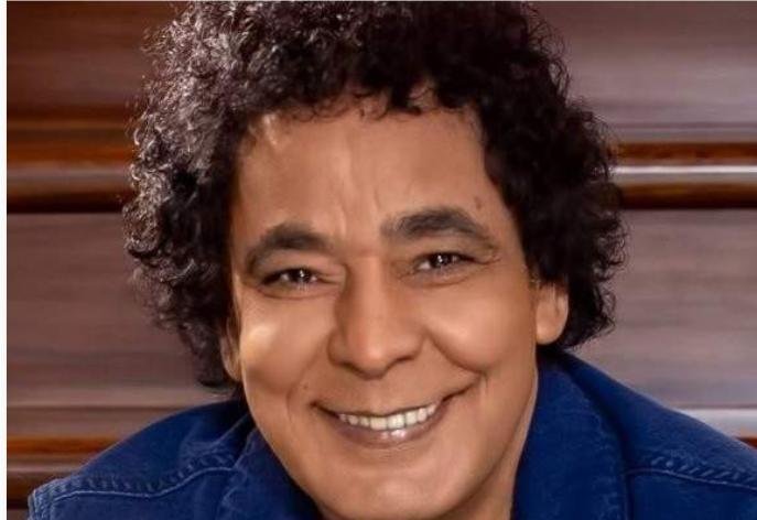 محمد منير يشوّق الجمهور لألبومه الجديد-