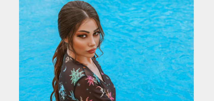 تيا الكردي تواصل التألق