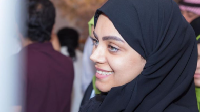 ما الفرق بين رسم الأزياء و تصميمها؟ سؤال تجيب عنه مصممة الأزياء “Zahra Al Khalifa”
