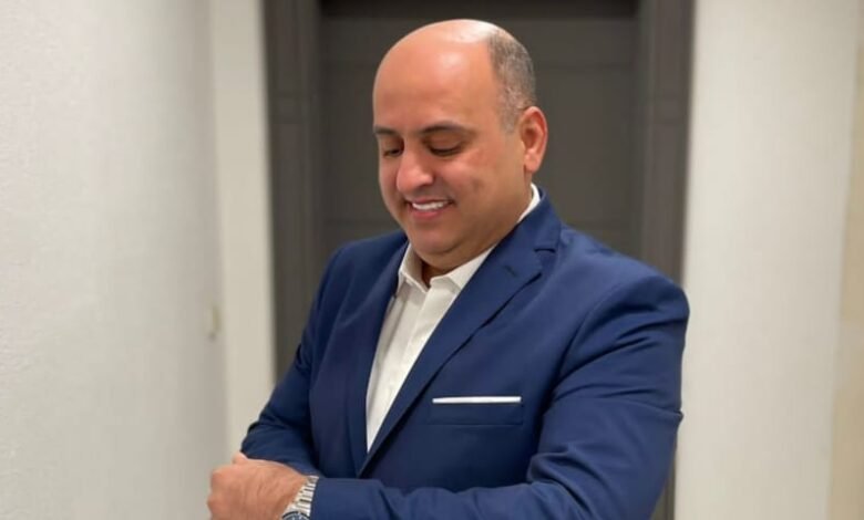المنشد محمد رمّال يقدّم النصائح للمنشدين الصاعدين