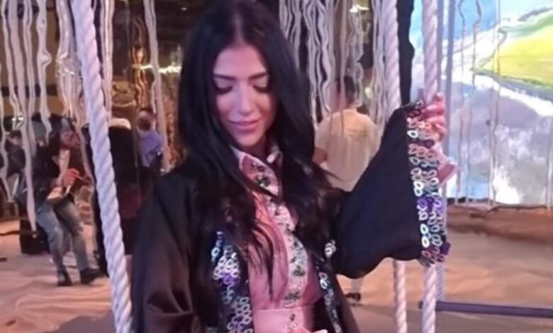 Photo of ملكة جمال آسيا السورية سنا عطيّة تتألق في إكسبو دبي وتجذب الحضور 
