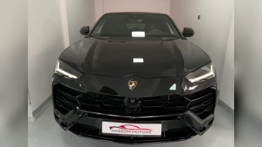 معرض “Kassem Motors” يقدّم تشكيلة جديدة من السيارات الفاخرة…