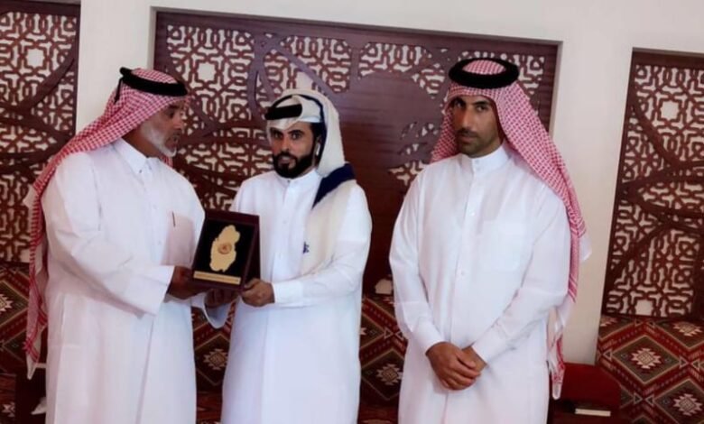 جمعية القناصين القطرية تكرّم راشد الأسود