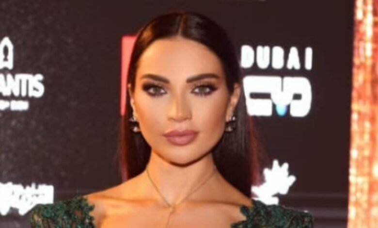 داليدا خليل تنشر صورة بفستان زفاف و الجمهور يعلق : هل دخلت القفص الذهبي؟