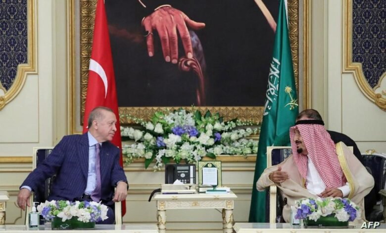 Photo of ملك السعودية وولي عهده يهنئان أردوغان بمئوية عيد النصر