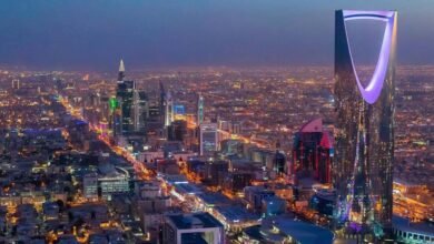 السعودية توقع 49 صفقة استثمارية “غير نفطية” في 3 أشهر