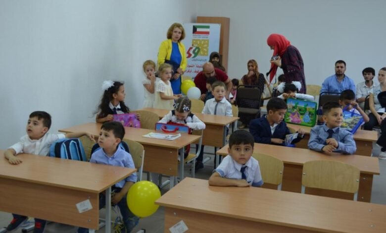الكويت تعلن عودة الدراسة الشاملة