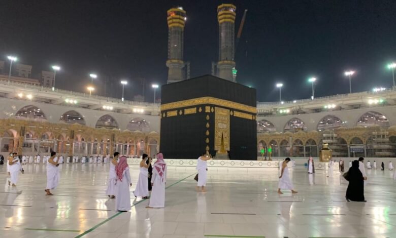 نفت “هيئة مكافحة الشائعات” السعودية، اليوم الأحد، صحة خبر دخول صحفي إسرائيلي إلى صحن المطاف في مكة المكرمة