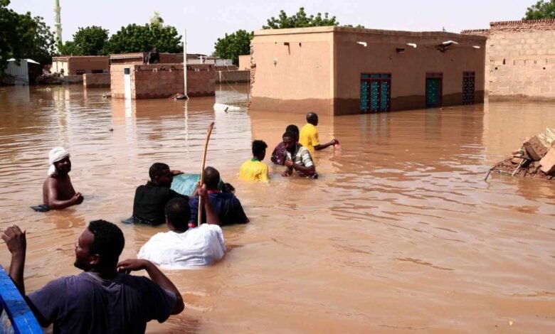 ارتفاع حصيلة ضحايا الفيضانات بالسودان إلى 105 قتلى