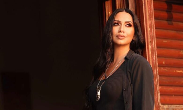 الفنانة كريستيل الملاح تطرح أغنيتها “الغالي” بنسخة “أكوستيك”