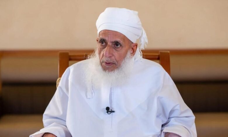 مفتي عُمان يطالب بتوقيع أشد العقوبات