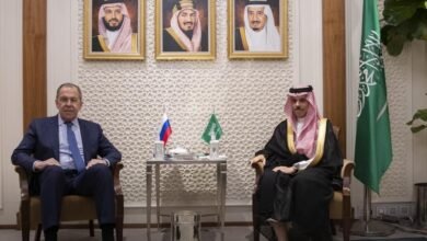 وزير الخارجية السعودي: نبذل جهوداً لحل الأزمة بأوكرانيا