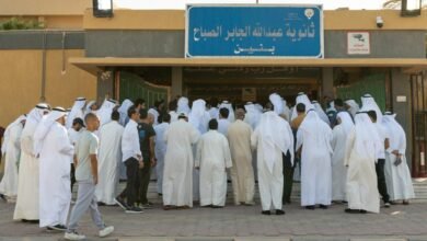 الداخلية الكويتية تكشف شبكة لشراء أصوات ناخبي مجلس الأمة
