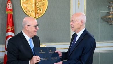 الرئاسة التونسية: أموال غير شرعية تتدفق على البلاد ولا مجال للمستفيدين أن يبقوا دون محاسبة