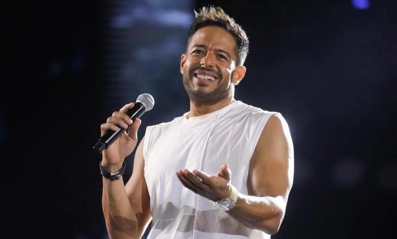 محمد حماقي يحتفل بالعيد في حفل ضخم بالكويت
