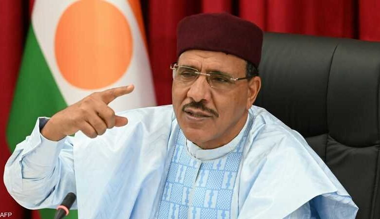 المجلس الانتقالي بالنيجر يكشف معلومات عن حالة بازوم الصحية