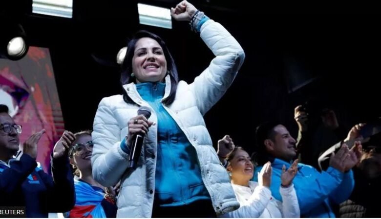يسارية تتصدر نتائج الانتخابات في الإكوادور وسط تصاعد للعنف