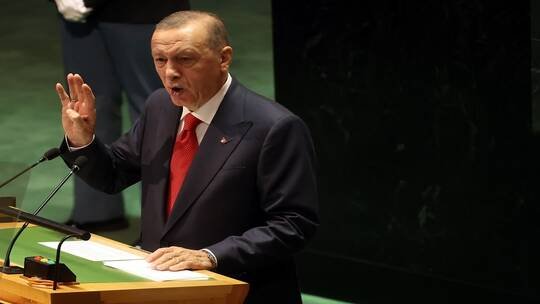أردوغان يشيد بالعلاقات التركية الأذرية ويؤكد أن خط أنابيب “إغدير-ناخيتشيفان” سيمد أوروبا بالغاز
