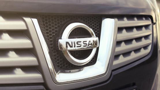 “نيسان” تستدعي سيارات كهربائية في أميركا بسبب مخاطر الحريق