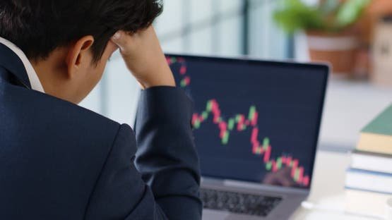 الأسهم الآسيوية تتبع بوصلة وول ستريت هبوطاً