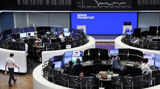 أسهم السيارات الألمانية تهبط بفعل تهديدات ترامب برفع الرسوم الجمركية إلى 25%