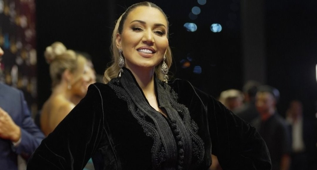 أسما لمنور تواصل التألق.. “إيلا كنتي حبيبي” تتجاوز مليوني مشاهدة على يوتيوب وتتصدر اهتمام الجمهور