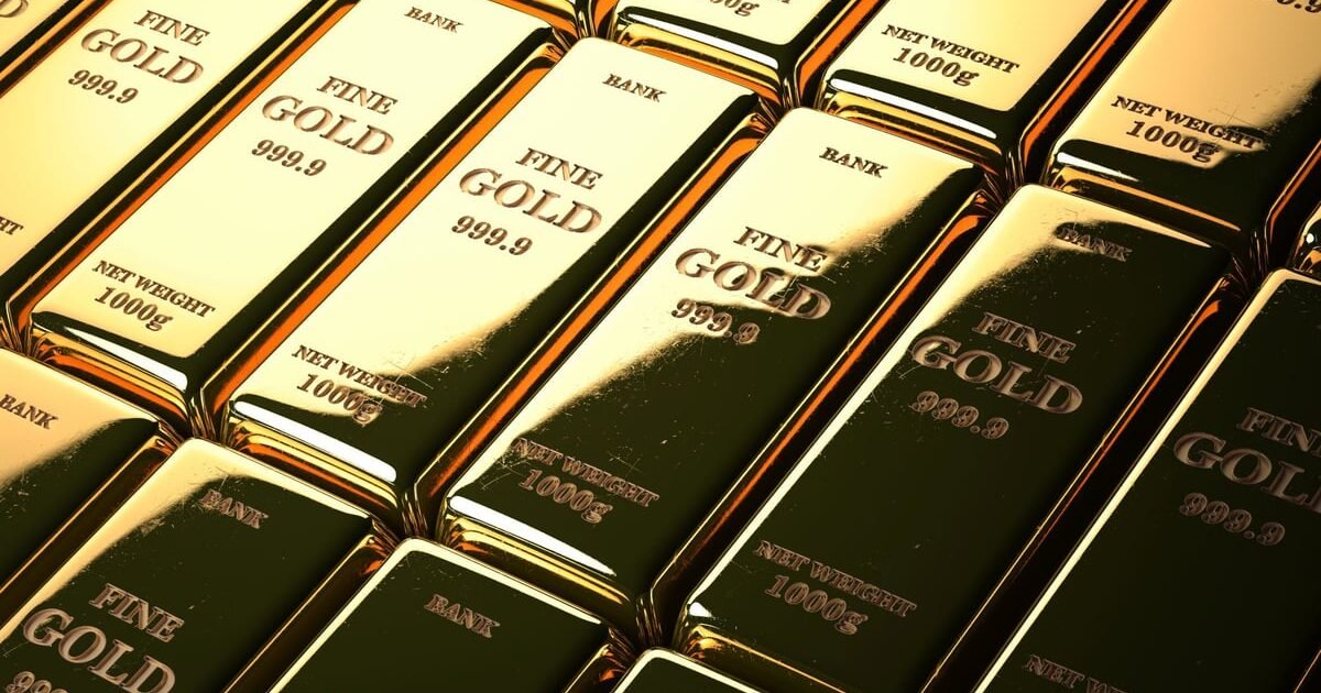 الذهب يثبت قرب القمة مع ترقب بيانات PCE وخطاب وارش