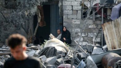 غارة إسرائيلية في غزة تقتل يوسف عقيلة وابنته وفاء بحسب الصحة