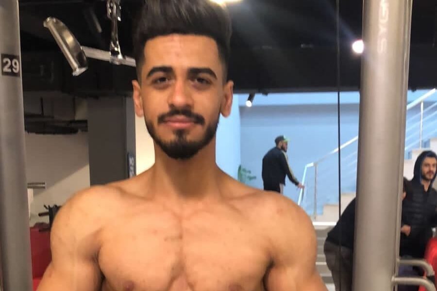 احمد الراوي يوثق نجاحه وتفوقه بفوزه