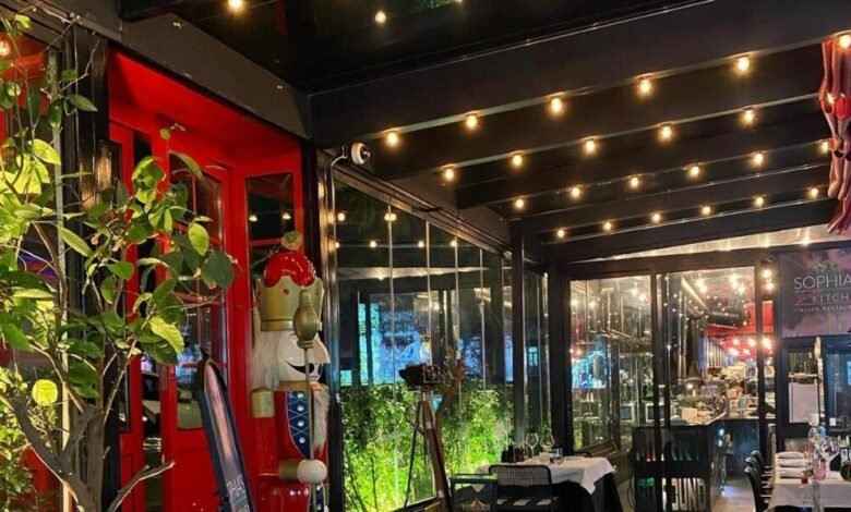 Smallville Hotel: A Charming view and Distinctive Services