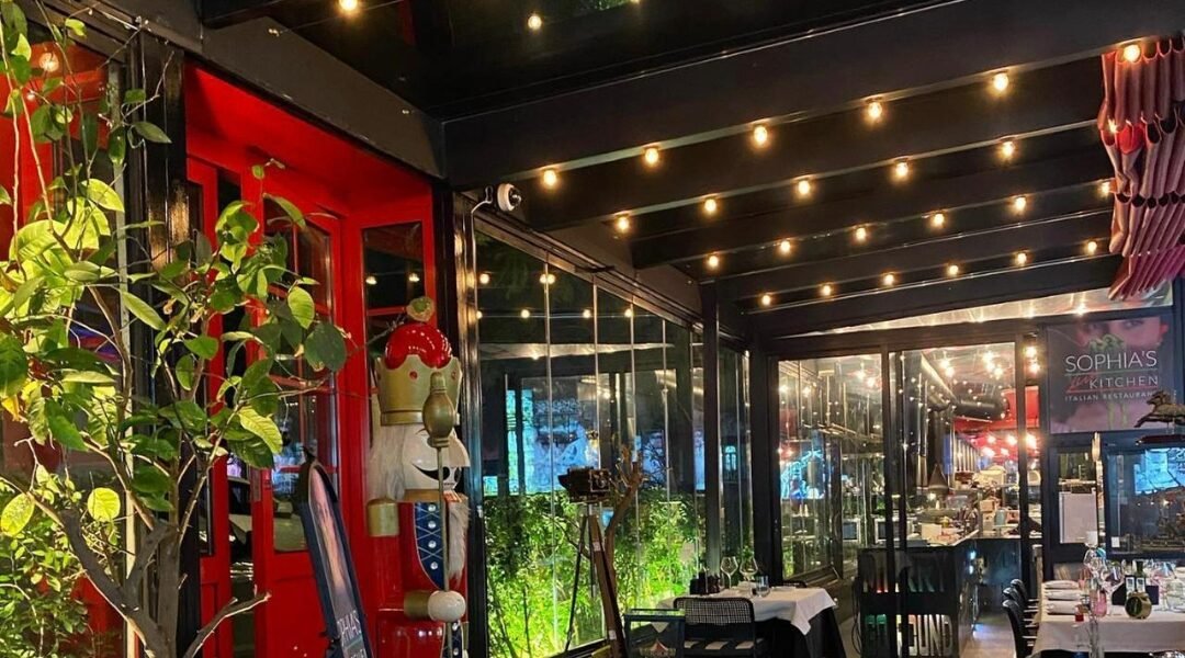 Smallville Hotel: A Charming view and Distinctive Services