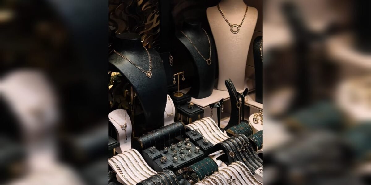 Valora Jewelry & Watches… حيث تلتقي الفخامة بالإرث والثقة  