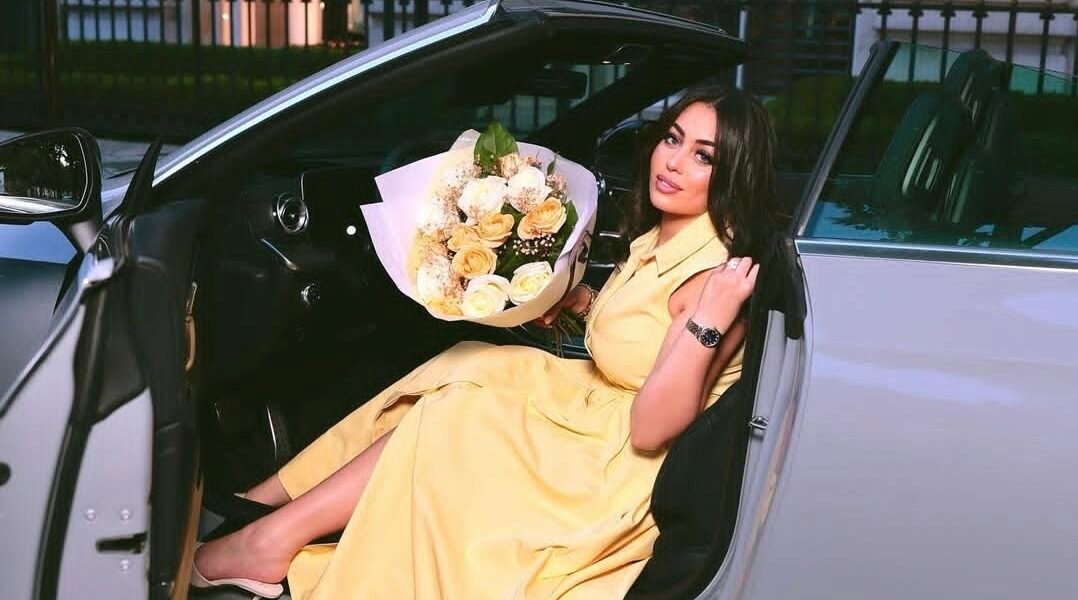   أيلـا خريف… صانعة محتوى تجمع بين الموضة والأناقة بأسلوب أوروبي–جزائري مميز  