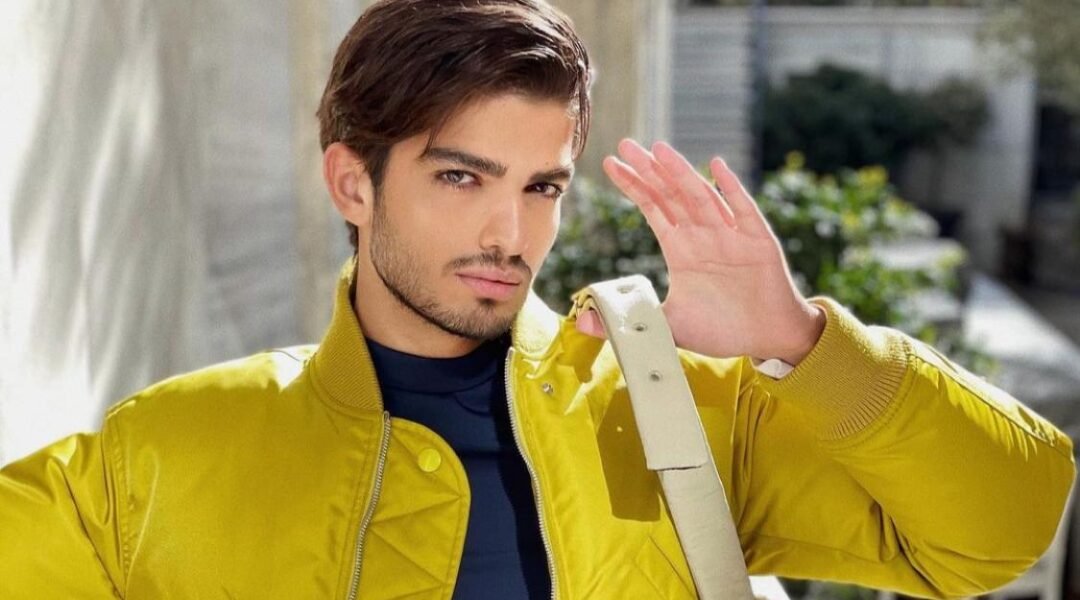 عارض الأزياء “أوسكار Oscar Kraye” يستنكر الحالة المذرية التي وصل اليها لبنان
