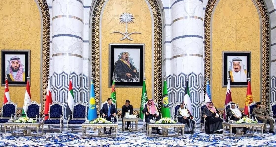 قمة خليجية آسيوية أولى في جدة