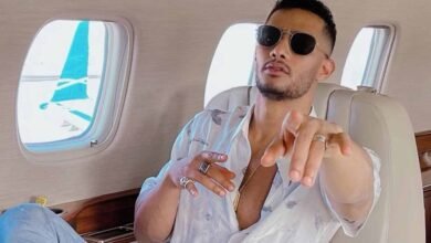 محمد رمضان يشعل الجدل بظهوره المثير في صور كواليس جديده